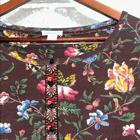 Sundance Dark Floralā 3/4 Sleeve Thermal Womens Size Medium Top - Picture 2 of 8